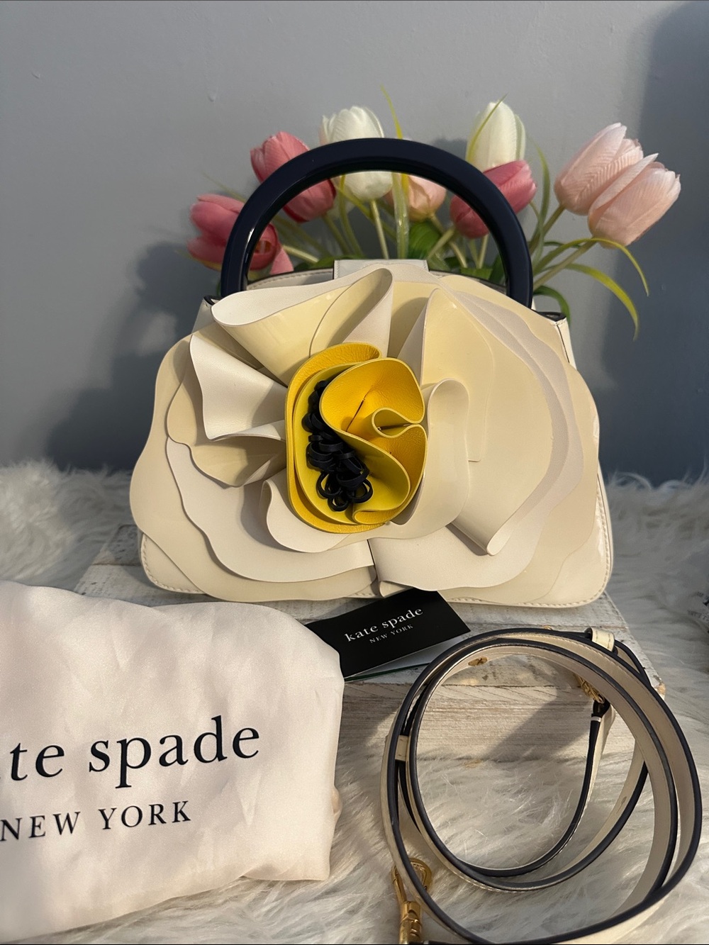 Nwt Kate spade patent leather flora flower bag